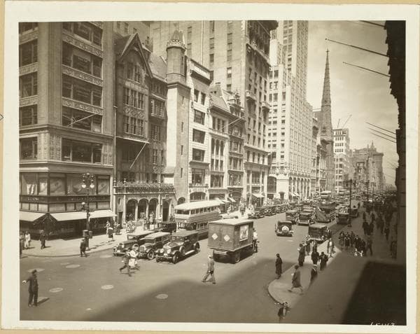 Manhattan: 5th Avenue - 46th Street, 1931