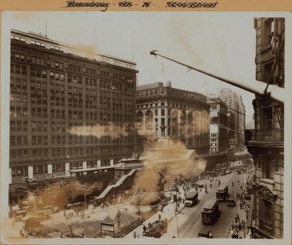 Manhattan: Broadway - 32nd Street, 1926