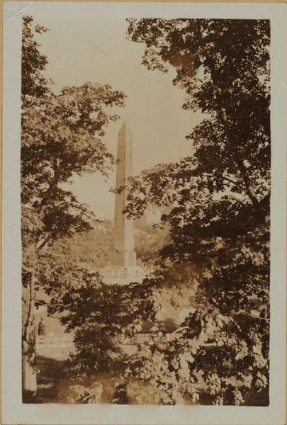 General view - Manhattan - Central Park - The Obelisk., 1890–1931