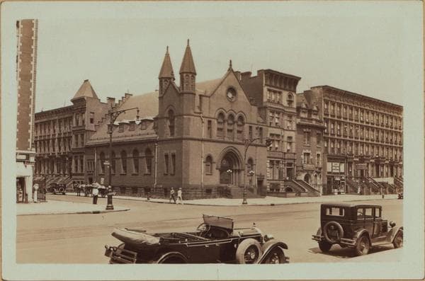Manhattan: Lenox Avenue - 121st Street (West), 1932