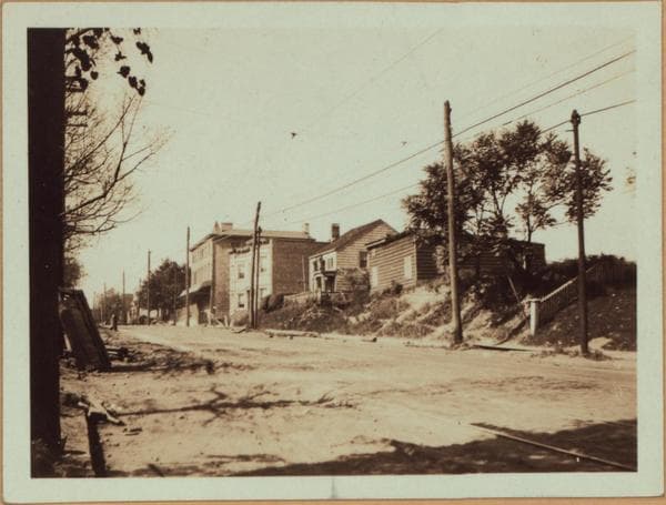 Queens: Metropolitan Avenue - 78th Street, 1922–1925