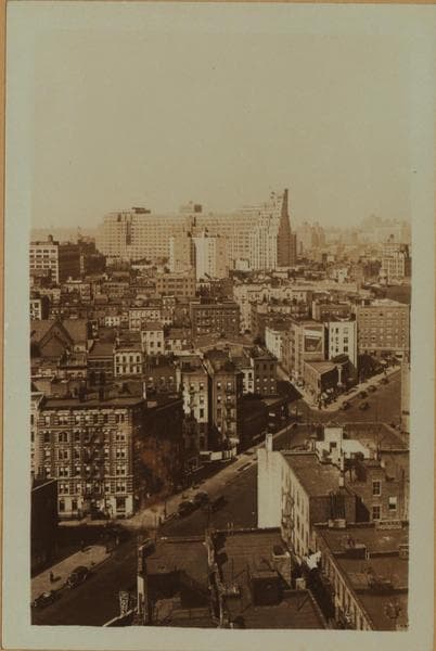 General view - [Manhattan - Christopher Street - Waverly Place.], 1933