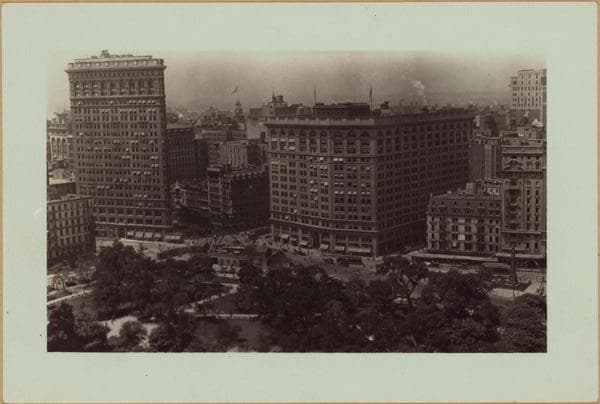 Manhattan: Broadway - 25th Street, 1915–1939
