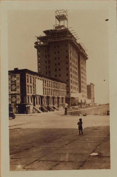Manhattan: Mitchell Place - 1st Avenue, 1927