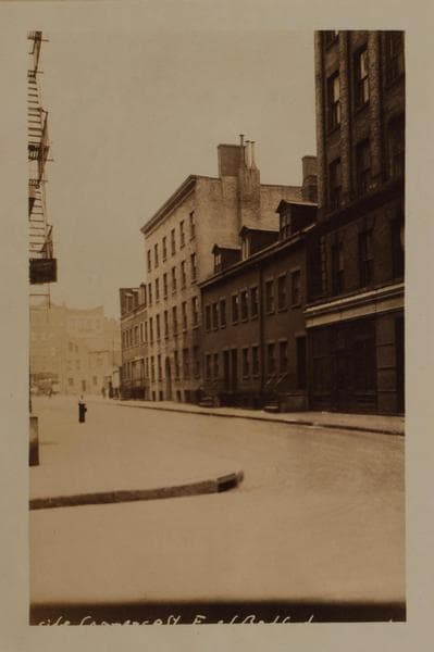 Manhattan: Commerce Street - Bedford Street, 1928–1932