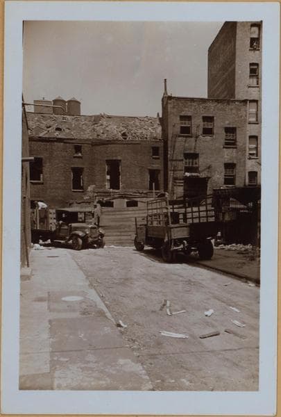Manhattan: Extra Place - 1st Street (East), 1938