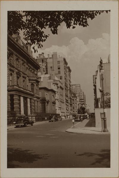 Manhattan: 68th Street - 5th Avenue, 1939
