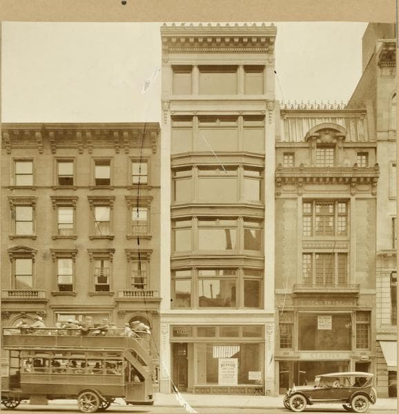 Manhattan: 5th Avenue - 49th Street, 1922