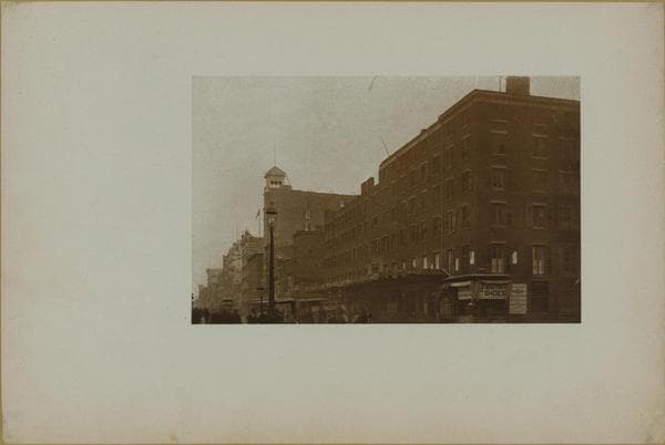 Manhattan: Broadway - Waverley Place, 1900