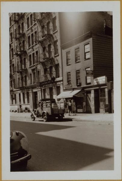 Manhattan: 130th Street - Amsterdam Avenue, 1942