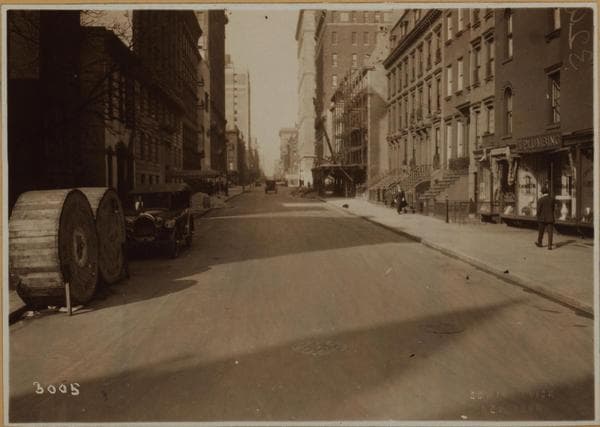 Manhattan: 54th Street - Lexington Avenue, 1919–1920