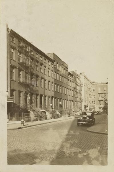 Manhattan: Charles Street - Waverly Place, 1933