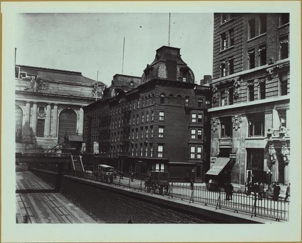 Manhattan: Park Avenue - between 41st and 42nd Streets., 1913