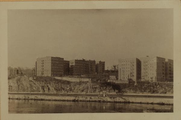 Harlem River - Manhattan - Marble Hill Avenue., 1927–1935