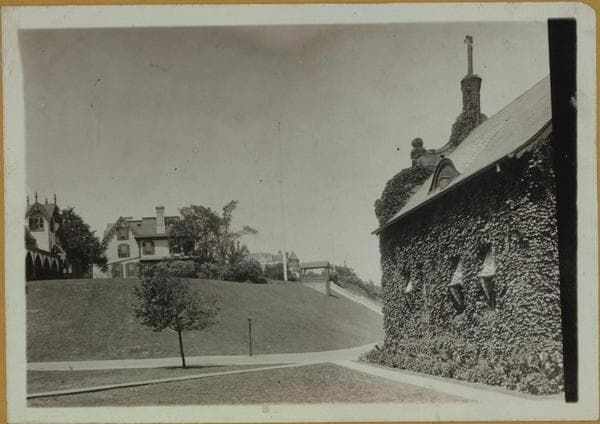 Islands - Hoffman Island - [View of administration building Quarantine.]