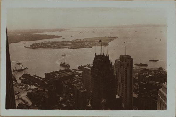 Islands - Governor's Island - [Aerial View ; Lower Manhattan ; Bank of Manhattan Building]., 1933–1937