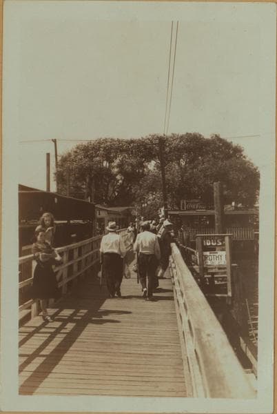 Sheepshead Bay - Brooklyn - [Emmons Avenue - Between 19th and 21st Streets (East) - Pier 12.], 1933–1937