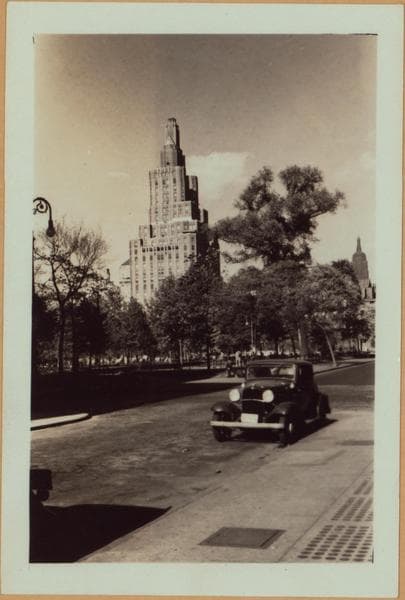 Manhattan: Washington Square - Washington Square West, 1939