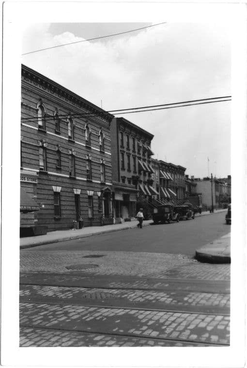 3rd Avenue at 14th Street, to Northeast, Manhattan, 1940-07-22