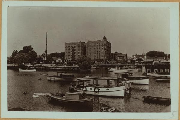 Sheepshead Bay - Brooklyn - [Lundy Brothers Restaurant - Bayview Apartments.], 1933–1936