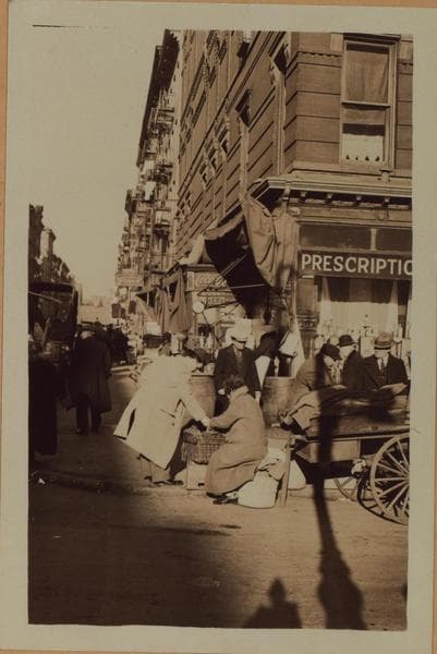 Manhattan: Orchard Street - Rivington Street, 1932–1934