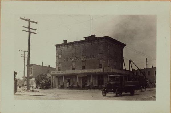Queens: Astoria Boulevard - 49th Street, 1923–1927