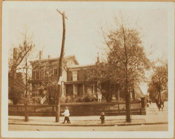 Brooklyn: Nostrand Avenue - Vernon Avenue, 1923–1928