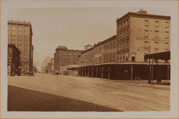 Manhattan: 10th Avenue - 13th Street, 1932–1937