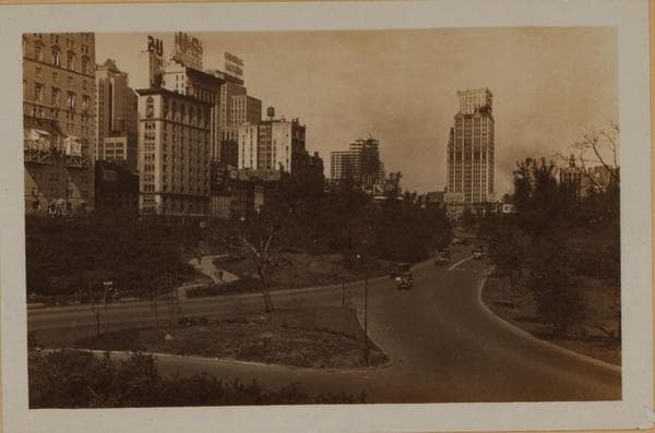 Manhattan: Central Park - The Drive., 1928
