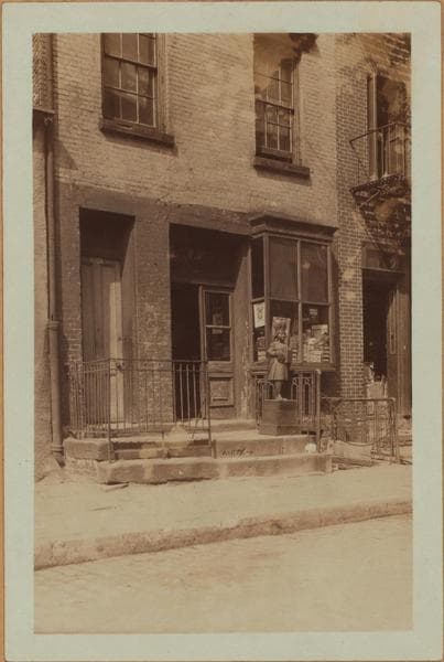 Manhattan: Water Street - Catherine Slip, 1927