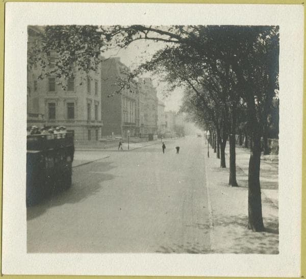 Fifth Avenue - 89th Street looking south, 1912