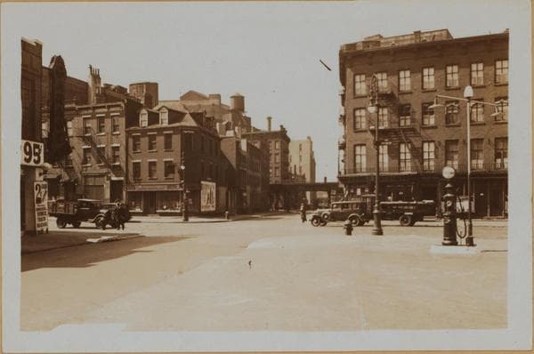 Manhattan: Charles Street - Hudson Street, 1933