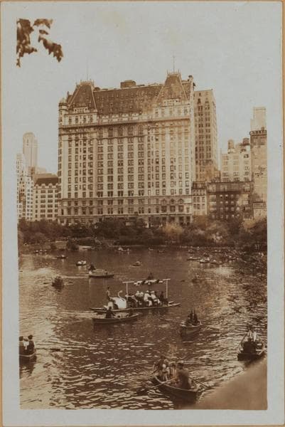 Manhattan: Central Park - The Pond., 1933