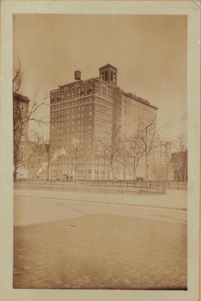 Manhattan: Washington Square West - Washington Place, 1930