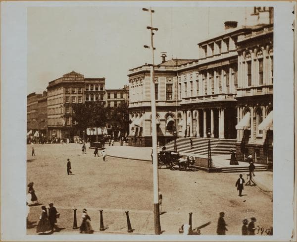 Manhattan: City Hall Park - City Hall., 1870