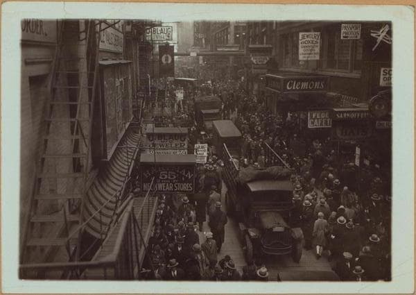 Manhattan: Nassau Street - Maiden Lane, 1935