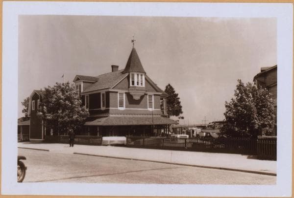 Brooklyn: Emmons Avenue - Haring Street, 1933–1940