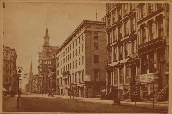 Manhattan: Broadway - Park Row, 1875