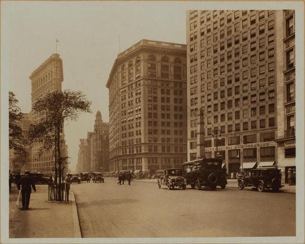 Manhattan: 5th Avenue - 25th Street, 1925