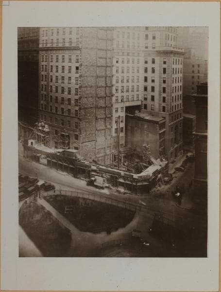 Manhattan: Broadway - Beaver Street, 1923