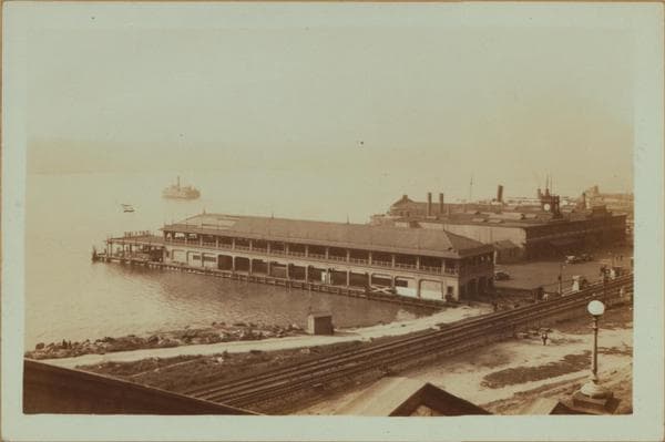North (Hudson) River - Hudson Day Line Pier., 1933