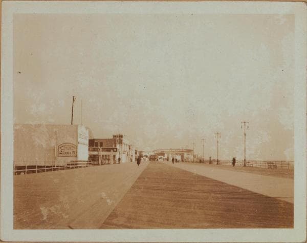 Islands - Coney Island beach - [Riegelmann boardwalk - Coney Island pier.], 1923–1924