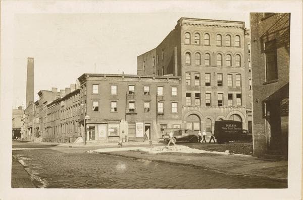 Manhattan: Bank Street - Washington Street, 1932