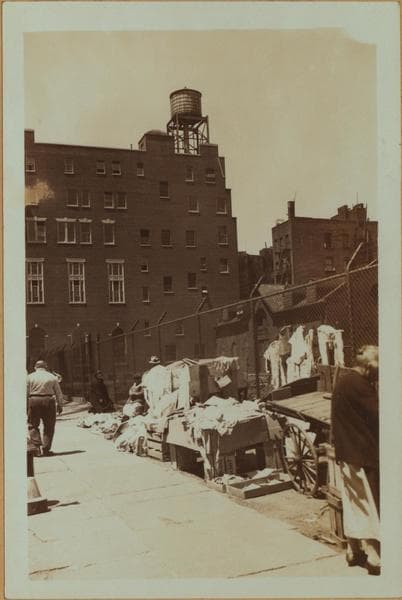 Occupations - Peddlers - Clothing - Dry goods., 1934–1935