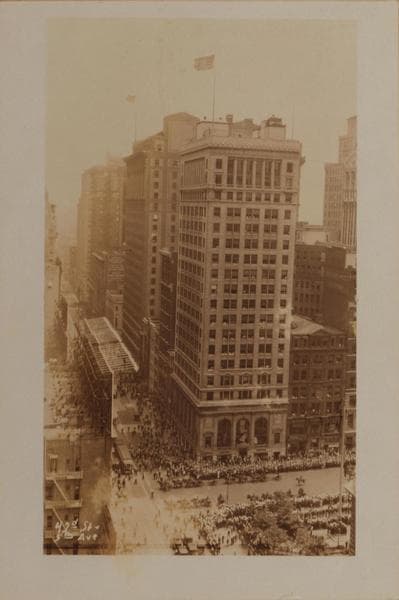 Manhattan: 42nd Street - 5th Avenue, 1923–1924
