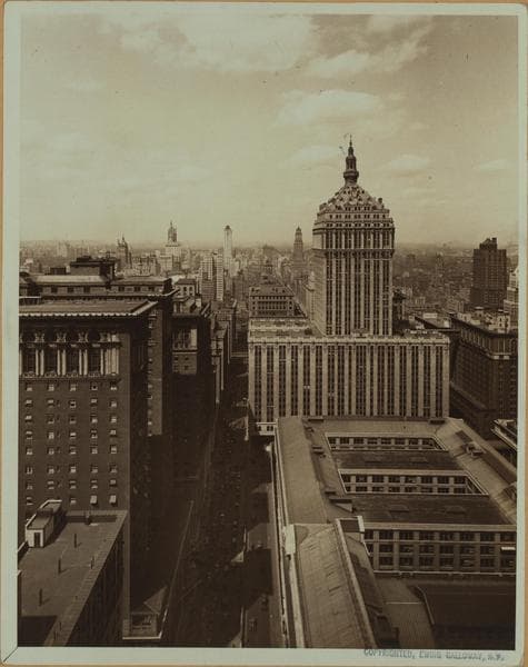 General view - [Manhattan - 42nd Street - Between Vanderbilt and Lexington Avenues (Northwest).], 1930
