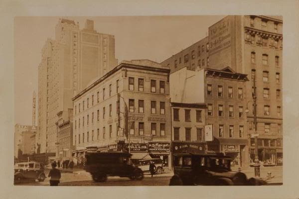 Manhattan: 8th Avenue - 48th Street, 1929–1933