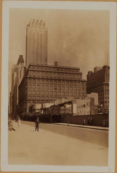 Manhattan: 50th Street - 6th Avenue, 1931–1932