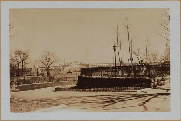 Manhattan: Carl Schurz Park (Northward)., 1937