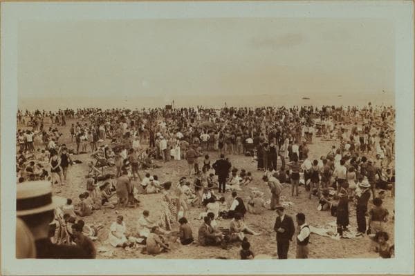 Islands - Coney Island beach - [Sunbathers and swimmers.], 1933